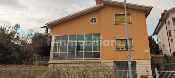 4 bedrooms Villa in Fumane, Italy No. 147850 3