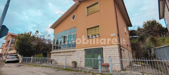 4 bedrooms Villa in Fumane, Italy No. 147850 4