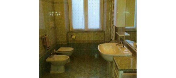 Квартира с 5 комнатами в Генуя, Италия № 253698 2