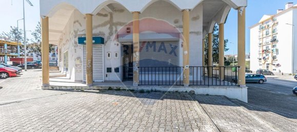 Propriété commerciale à Seixal, Portugal 38m² No. 60306 6