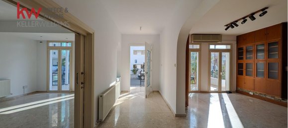 7 dormitorios adosado en venta en Larnaca, Larnaka, Cyprus № 26070 6