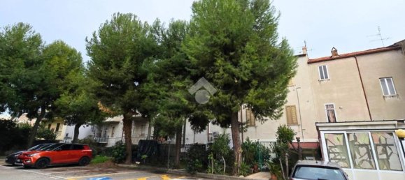 5 rooms Building in San Benedetto del Tronto, Italy No. 235521 36