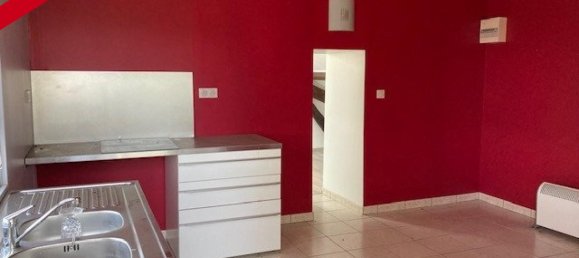 Casa de 3 dormitorios en Marcenat, France No. 44706 5