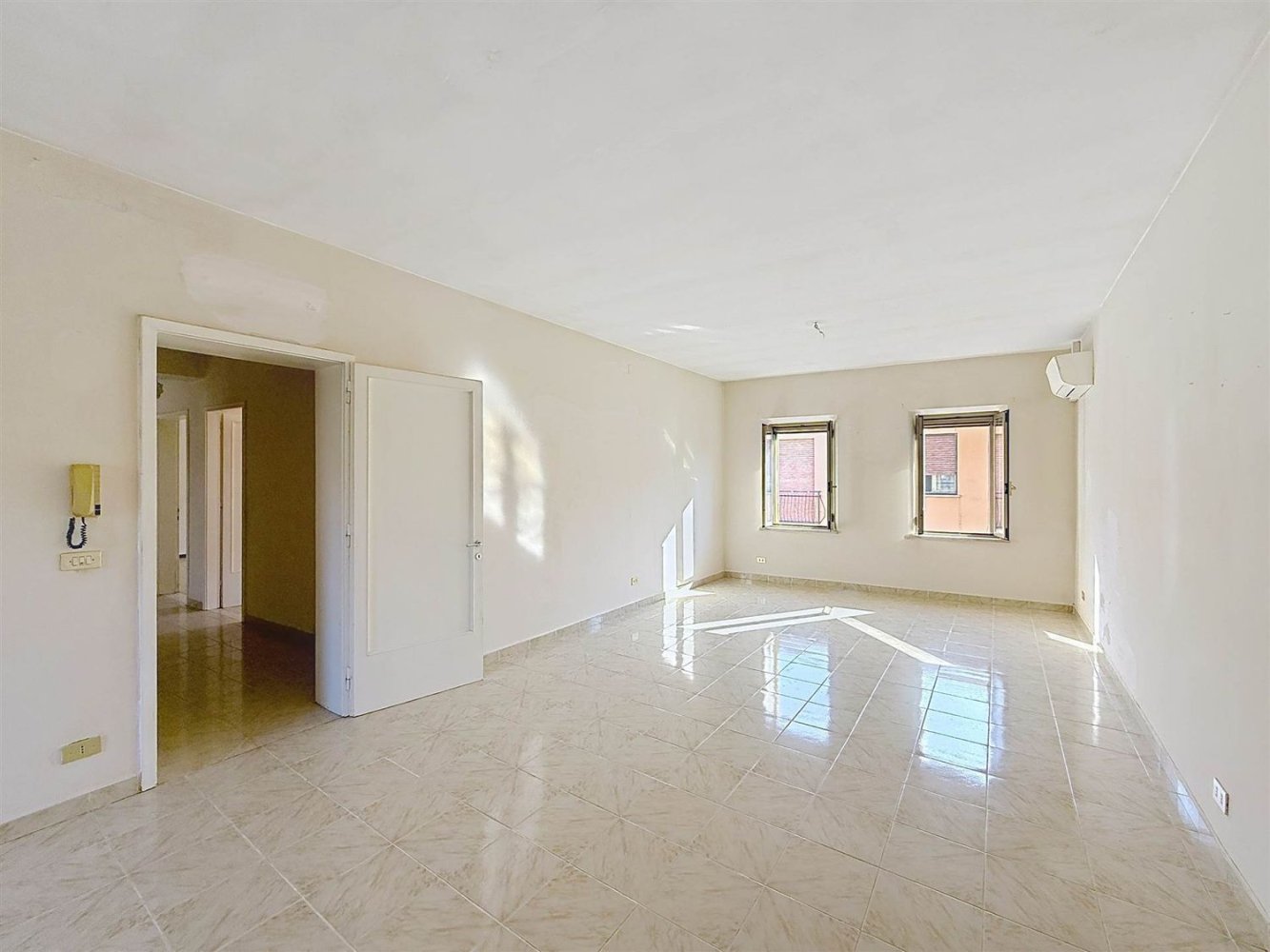 3غرفة شقة في Gazzuolo, Italy رقم 5483