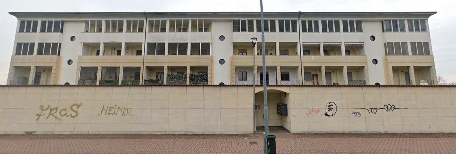 4 rooms Apartment in Rozzano, Italy No. 144973