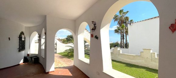 3 bedrooms Villa in Terracina, Italy No. 53520 9