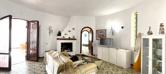 3 bedrooms Villa in Terracina, Italy No. 53520 5