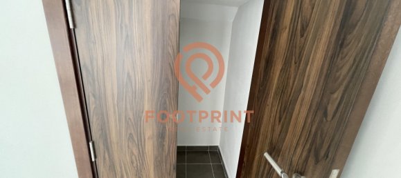 5 bedrooms Townhouse in Dubai, UAE No. 24479 4