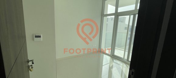 5 bedrooms Townhouse in Dubai, UAE No. 24479 8