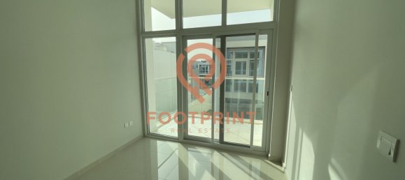 5 bedrooms Townhouse in Dubai, UAE No. 24479 7