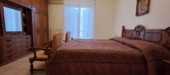 7 rooms House in Monte Roberto, Italy No. 15133 25