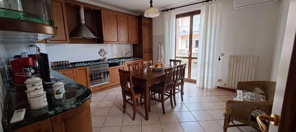 7 rooms House in Monte Roberto, Italy No. 15133 15