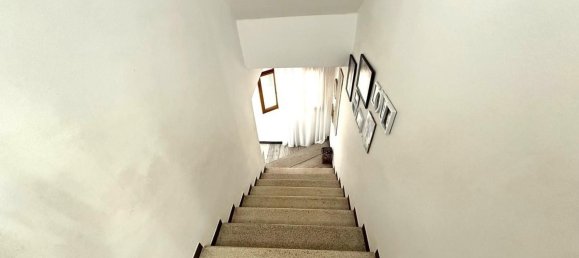 4 bedrooms Apartment in Certaldo, Italy No. 326400 7