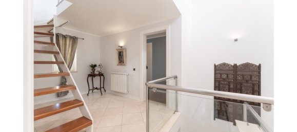 4 bedrooms Villa in Sintra, Portugal No. 94931 6