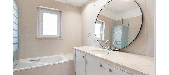 4 bedrooms Villa in Sintra, Portugal No. 94931 13