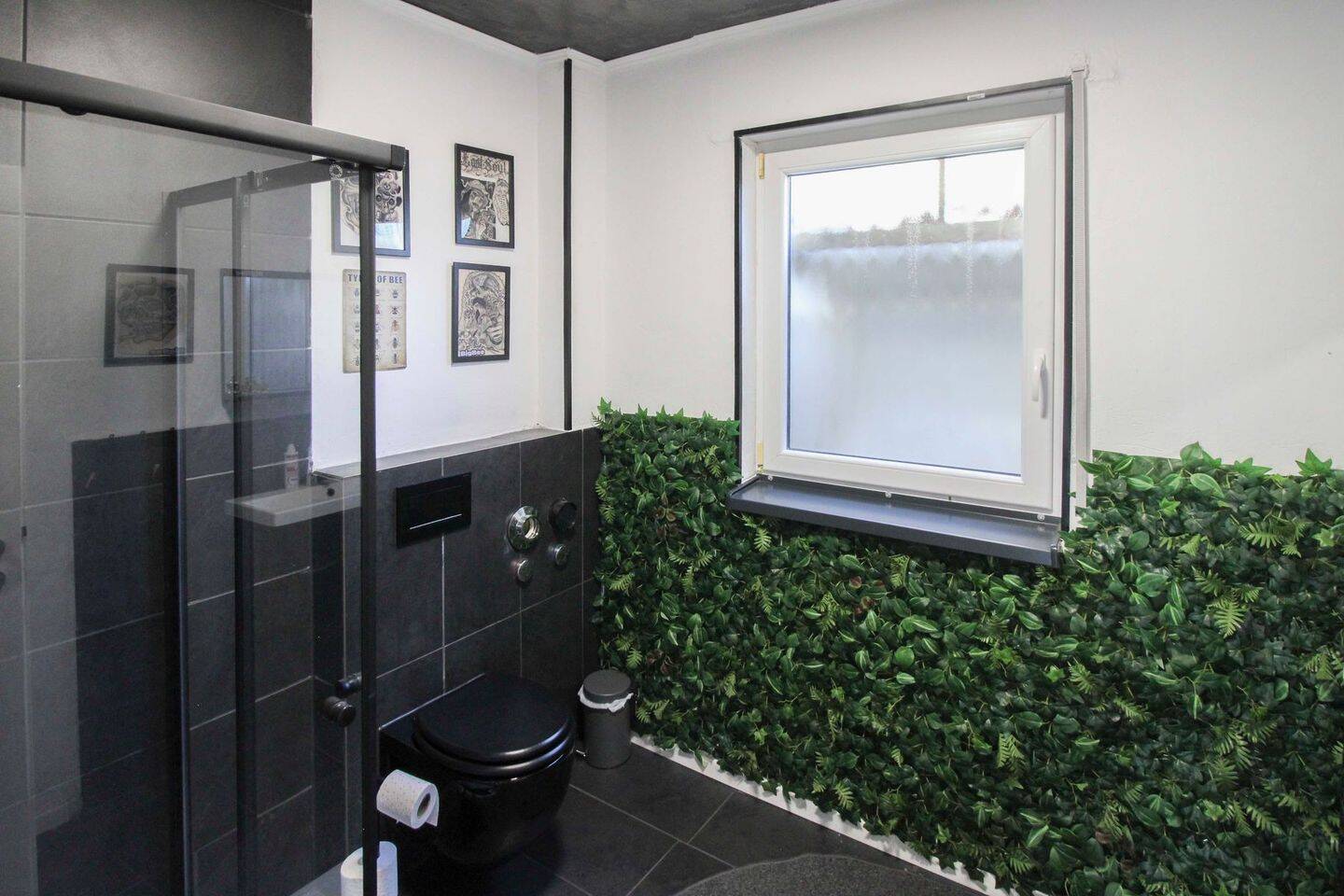 7 bedrooms Townhouse in Bergstrase, Germany No. 273912