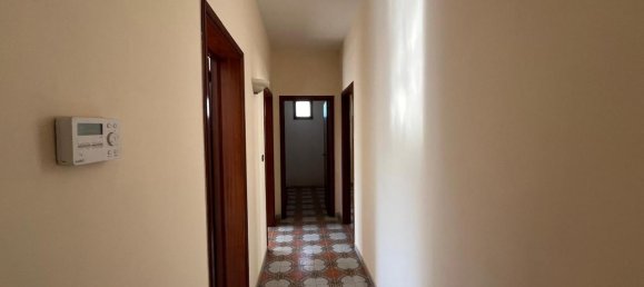 Квартира с 6 комнатами в Parabita, Италия № 235466 10