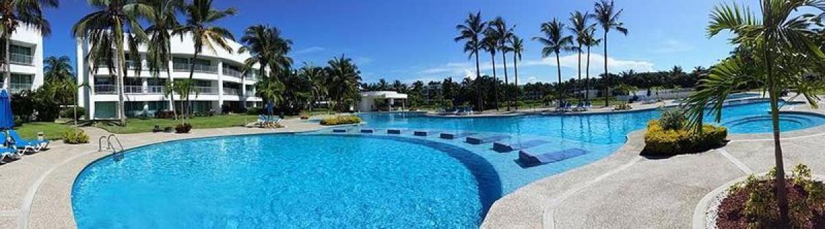 Apartamento de 3 dormitorios en Guerrero, Mexico No. 188860