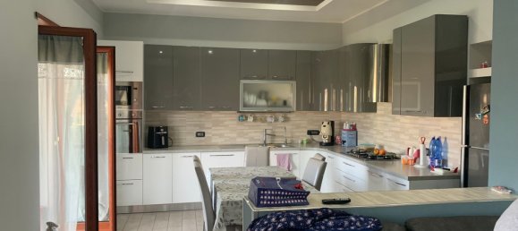 8 rooms Duplex in Portici, Italy No. 279611 6