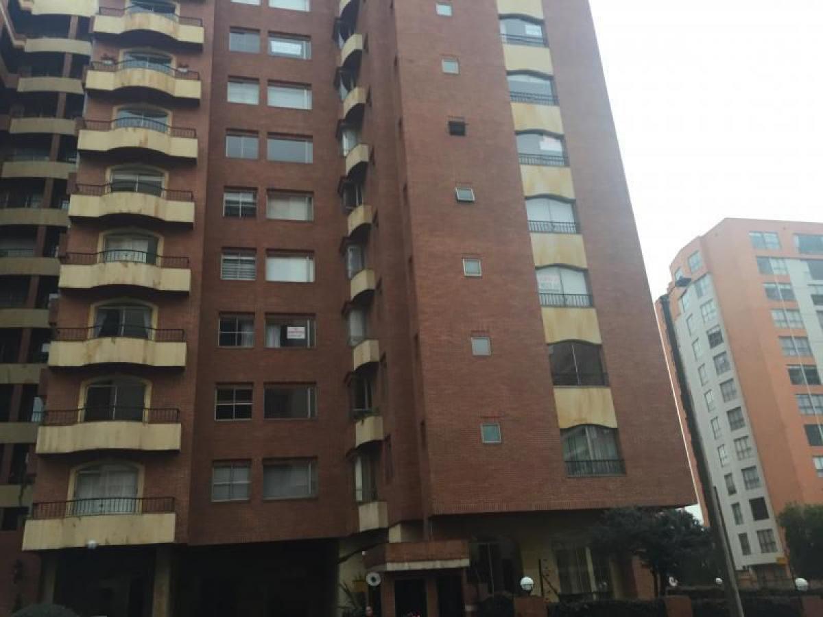 Дом с 3 спальнями в Богота, Колумбия № 11203