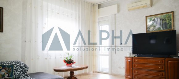 Квартира с 4 комнатами в Савиньяно суль Рубиконе, Италия № 22439 2