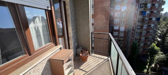 4 bedrooms Apartment in Turin, Italy No. 380318 21