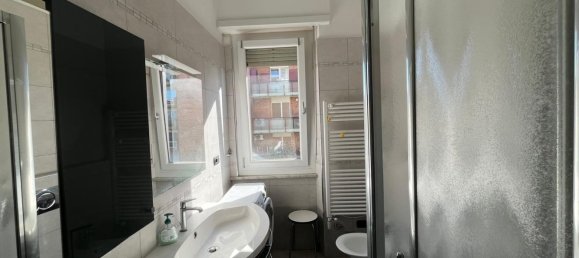 4 bedrooms Apartment in Turin, Italy No. 380318 13