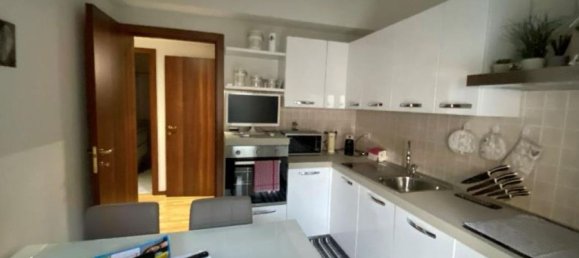 4-salle Appartement à Abbiategrasso, Italy No. 2529 14