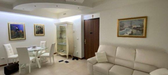 4-salle Appartement à Abbiategrasso, Italy No. 2529 10