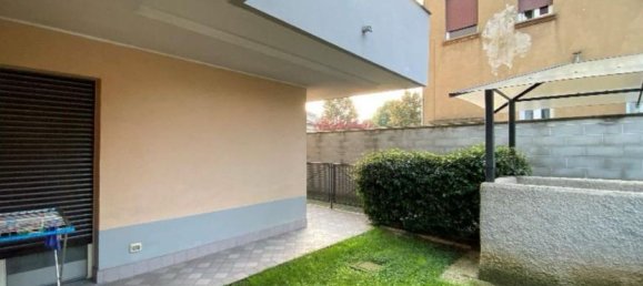 4-salle Appartement à Abbiategrasso, Italy No. 2529 18