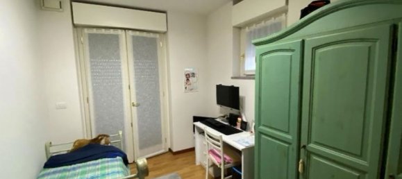 4-salle Appartement à Abbiategrasso, Italy No. 2529 3