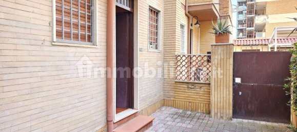 5 غرف نوم فيلا في Fiumicino, Italy رقم 44917 32