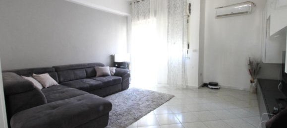 3 rooms Apartment in Lamezia Terme, Italy No. 11372 9