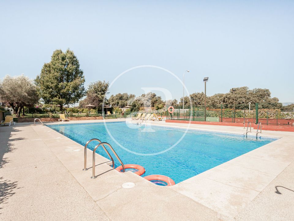 6 bedrooms Duplex in Madrid, Spain No. 262681