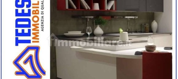 Apartamento de 5 habitaciónes en Cimitile, Italy No. 259233 2