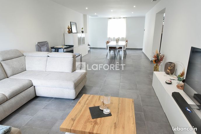 2 bedrooms Apartment in Correze, France No. 308283