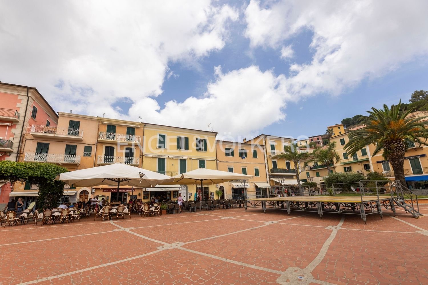 8-Zimmer Penthouse in Porto Azzurro, Italy, Nr. 296019