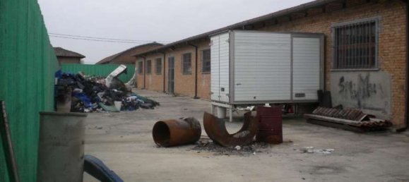 705m² Commercial property in San Giovanni in Persiceto, Italy No. 311067 14