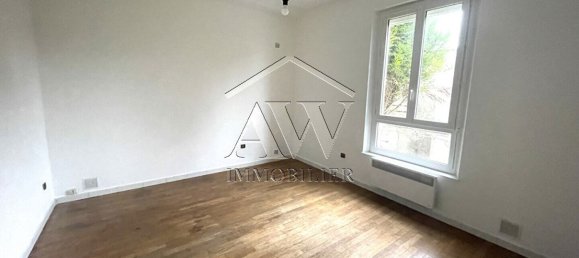 6 Schlafzimmer Gebäude in Mouy, France, Nr. 209050 3