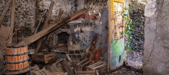 460m² Land in San Gregorio di Catania, Italy No. 84302 22