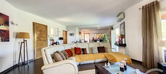 3 bedrooms Castles in Porto-Vecchio, France No. 80023 3