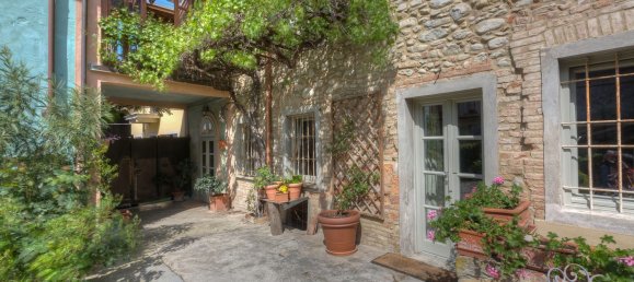 15 rooms House in Carezzano, Italy No. 280428 2