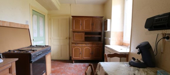 2 bedrooms House in Sully, France No. 66457 12