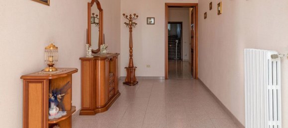 4 غرف نوم شقة في Rocca San Giovanni, Italy رقم 289046 6