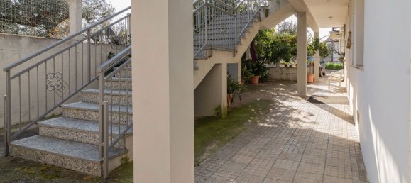 4 غرف نوم شقة في Rocca San Giovanni, Italy رقم 289046 3