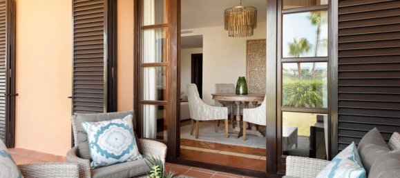 4 bedrooms Villa in Cadiz, Spain No. 25885 10