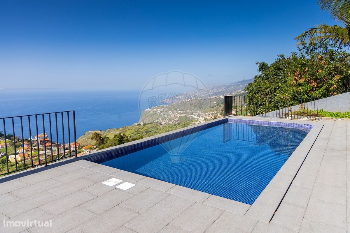 3 Schlafzimmer Haus in Camara de Lobos, Portugal, Nr. 170490