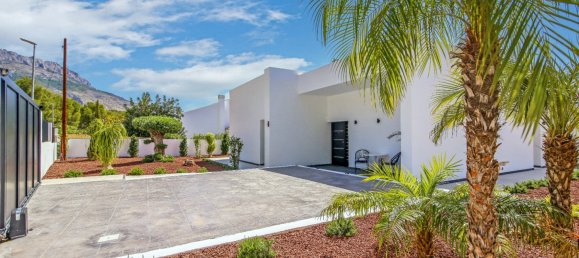 Villa de 4 dormitorios en Altea, Spain No. 188904 16