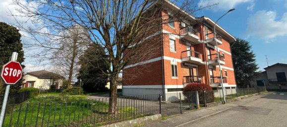 Apartamento de 2 dormitorios en Orio Litta, Italy No. 201963 2