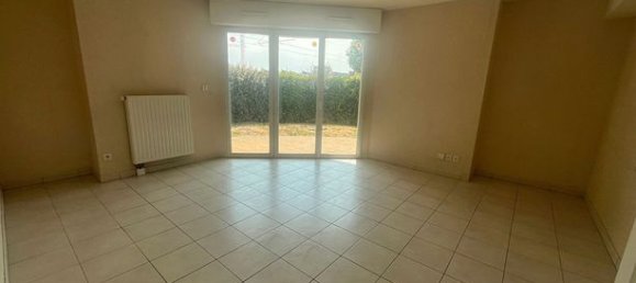 2 bedrooms Apartment in Avrille, France No. 310090 2